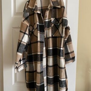 Women’s Shaket XS